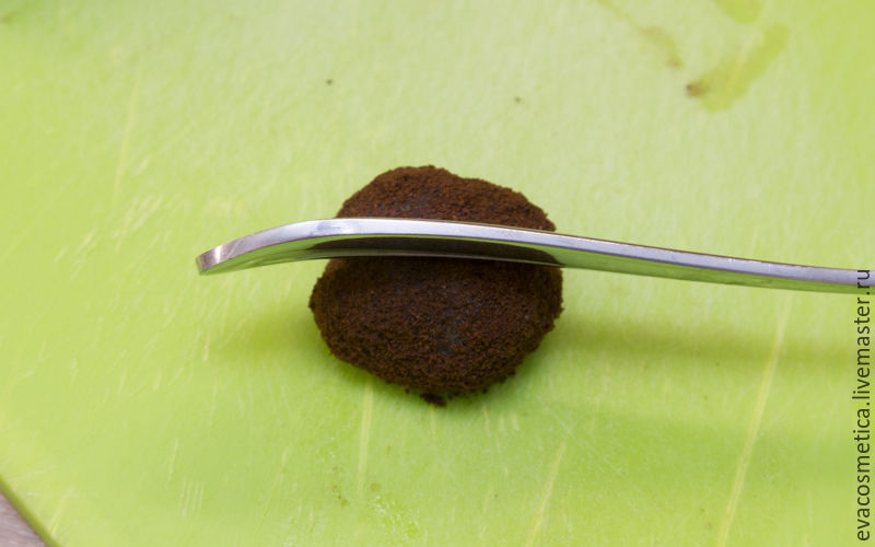 Антицеллюлитный сахарный скраб для тела в виде кофейных зерен своими руками, фото № 11