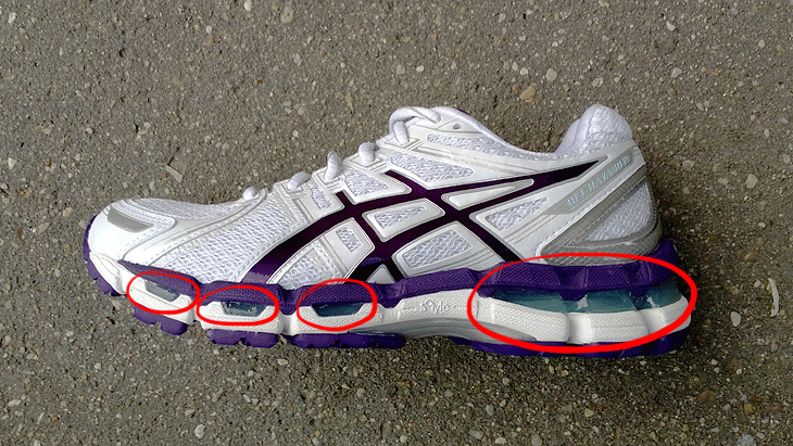 Спортивные беговые кроссовки для бега по асфальту