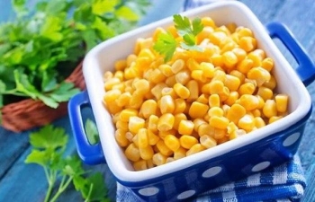 Польза и вред консервированной кукурузы для детей