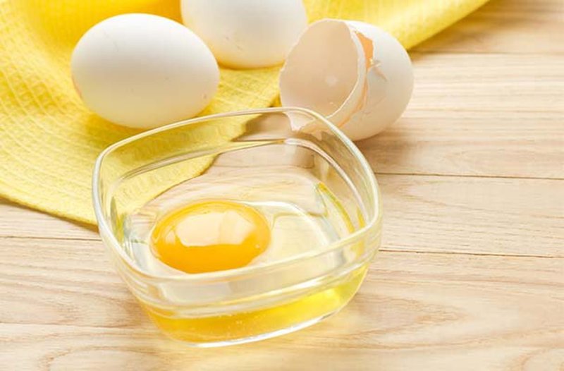 Яйца для приготовления очищающей маски