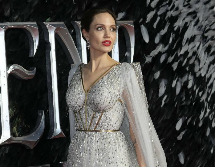 Поклонники обеспокоены: Анджелина Джоли выглядит очень изможденной