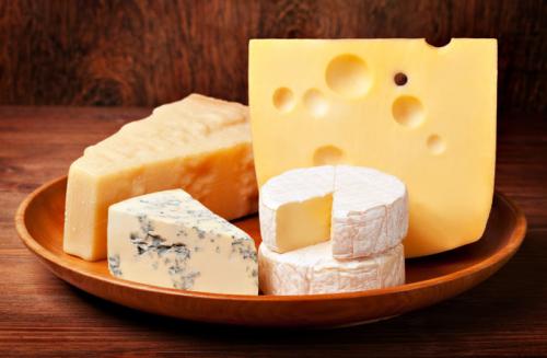 Какой сыр самый полезный и диетический. Самые полезные свойства сыра