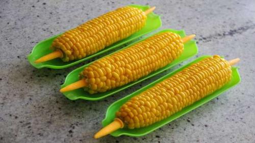 Вареная кукуруза диетический продукт. Можно ли кушать кукурузу при похудении