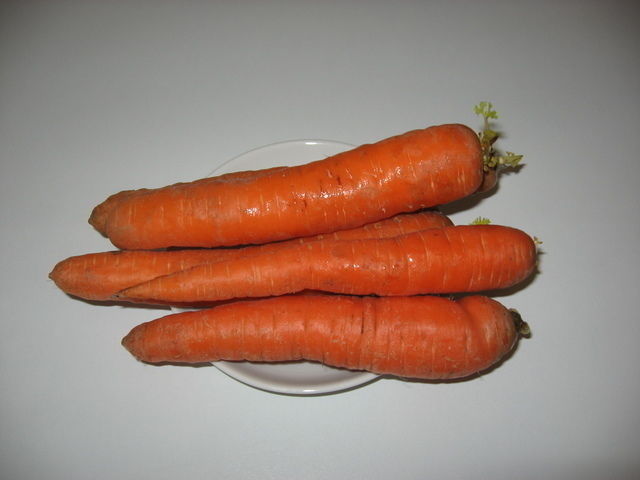 Морковь содержит бета-каротин