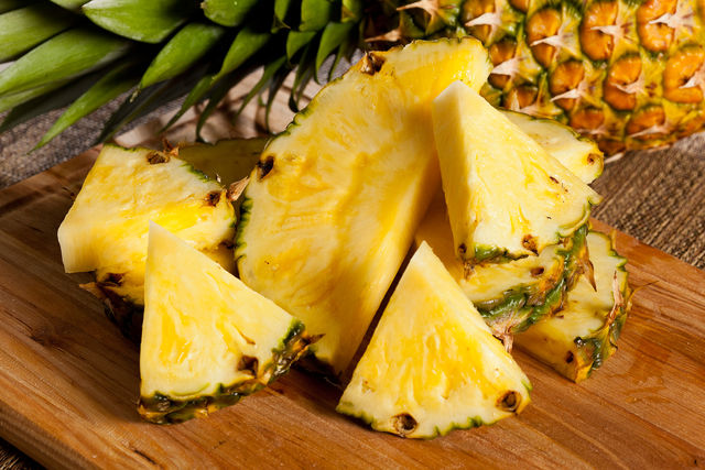Жесткая волокнистая структура мякоти ананаса способствует быстрому и долгому насыщению