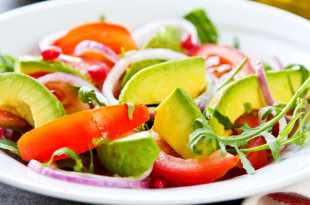 Salad with Tomatoes and Avocado