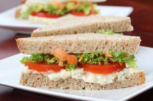 Egg and Tomato Sandwich with Lettuce