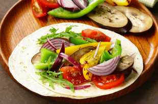 Tortilla wrap with vegetables