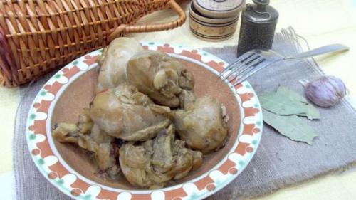 Куриные ножки диетический рецепт на сковороде. Тушеные куриные ножки в собственном соку