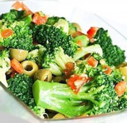 Диетический салат из капусты брокколи. Диетический салат из брокколи — 4 рецепта